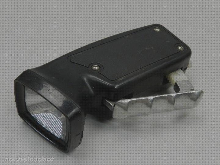 Review de linterna dinamo militar