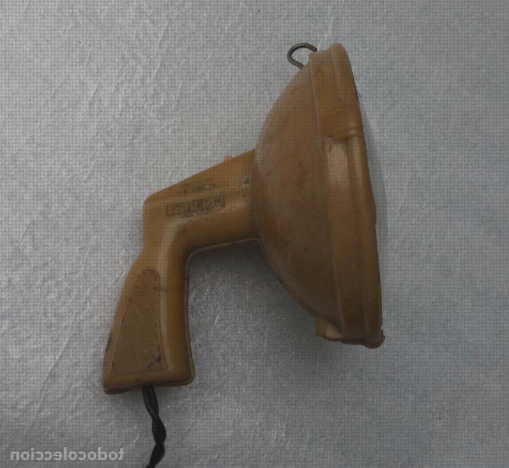 ¿Dónde poder comprar faros linterna conectada mechero coche?